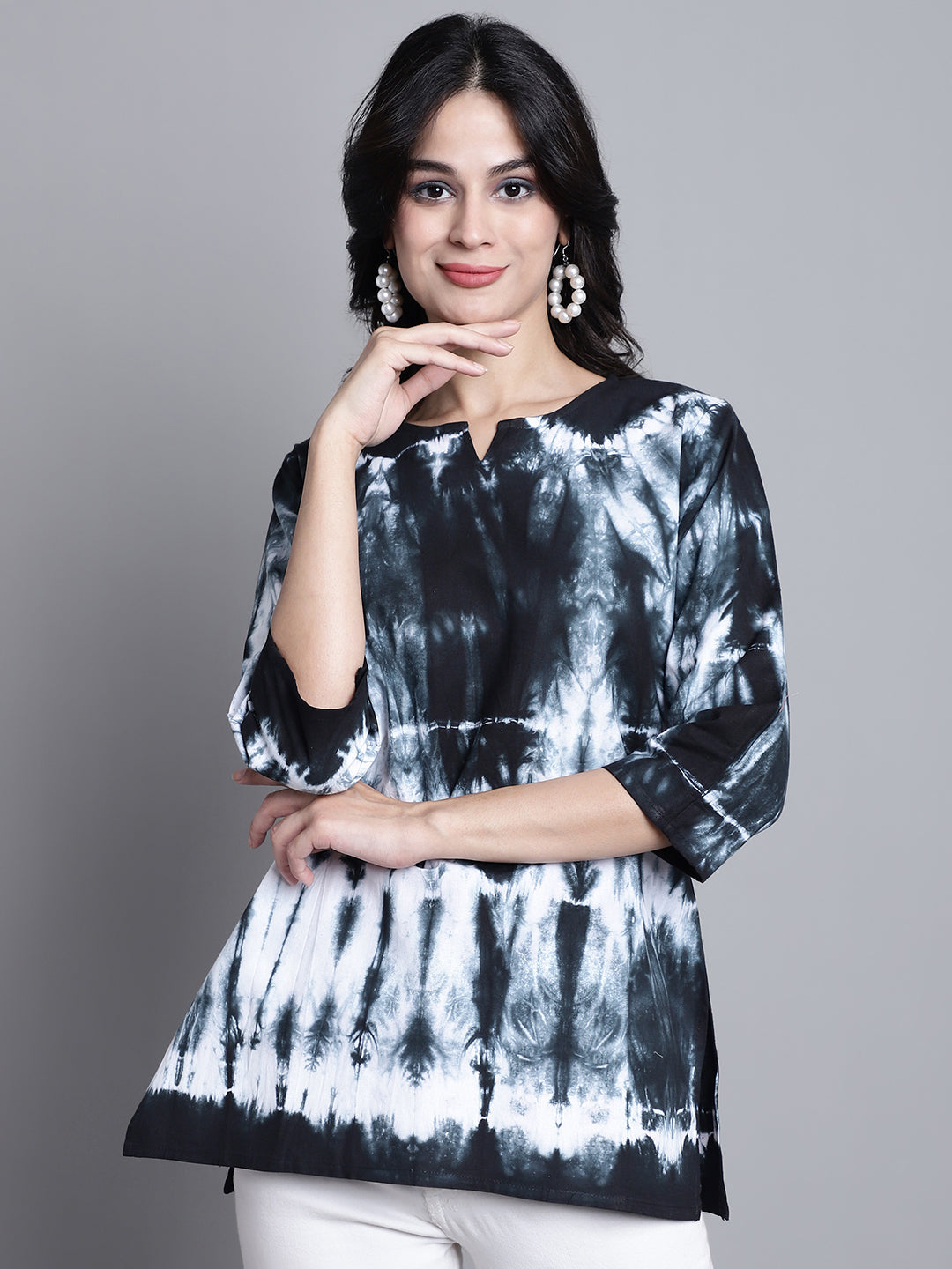 Aawari Women Cotton Tie & Dye Tops & Tunics / Western Wear
